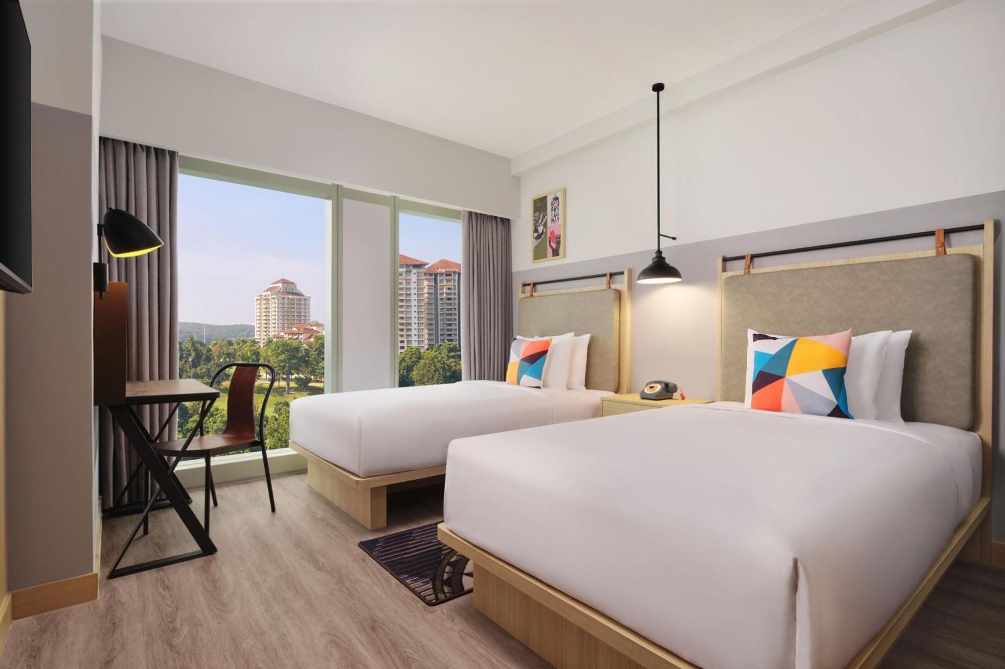 Moxy Putrajaya Hotel Bagian luar foto