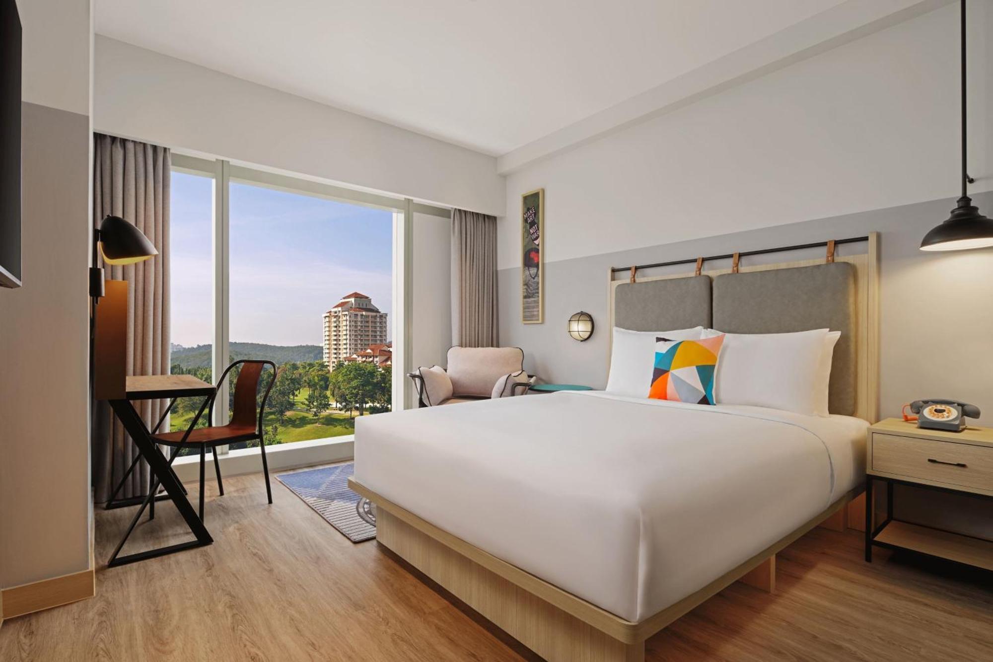 Moxy Putrajaya Hotel Bagian luar foto